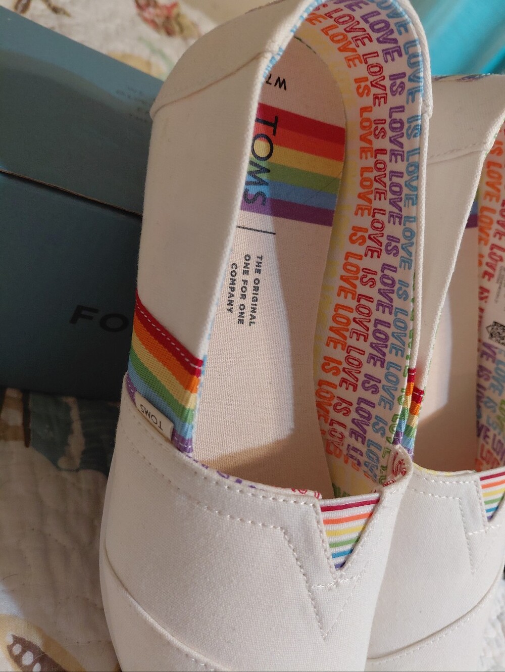 Brand New Toms Women Alpargata White Canvas/Rainbow Webbing. Size 7.5. - Picture 5 of 9